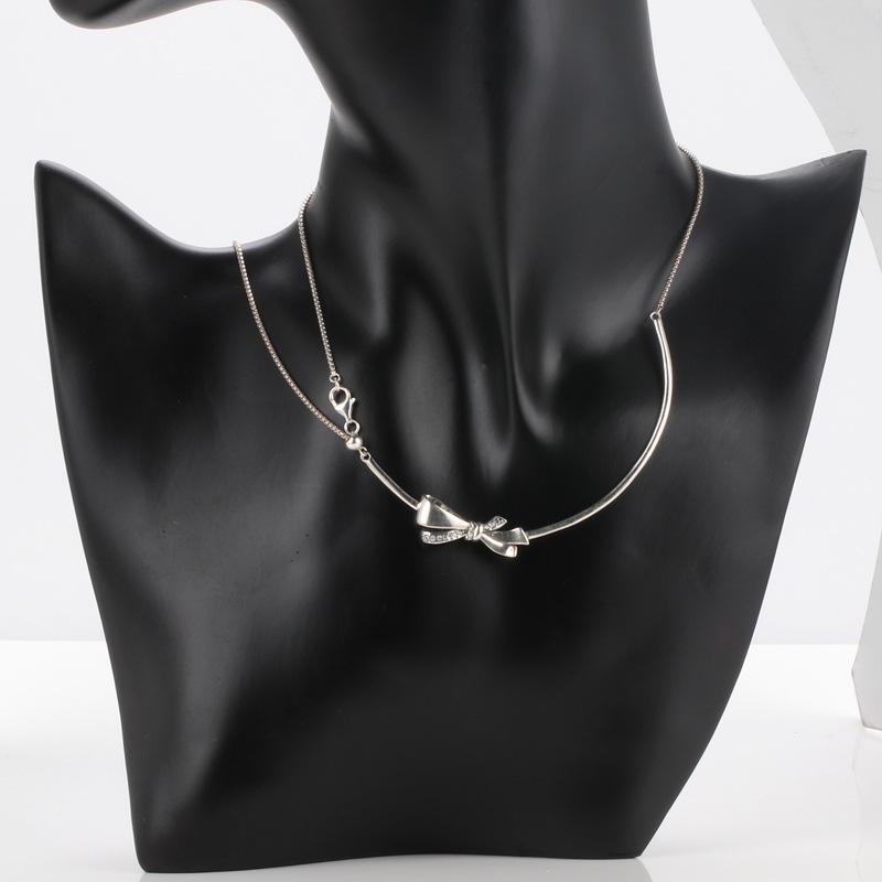 Pan Jia S925 Sterling Silver European & American Style Bow Necklace: Simple, Versatile & Gorgeous.