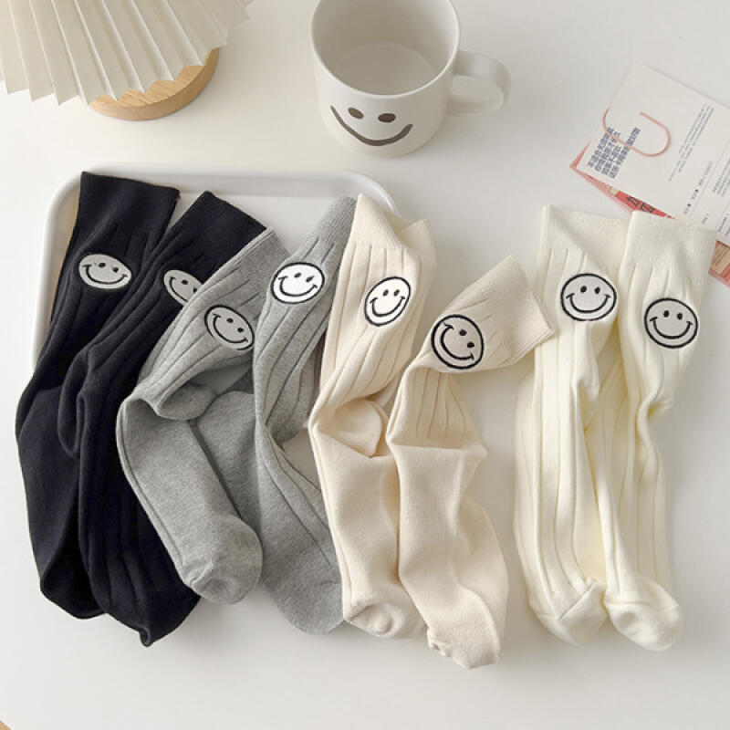 Gahees cute golji smile long fashion socks 4 colors black