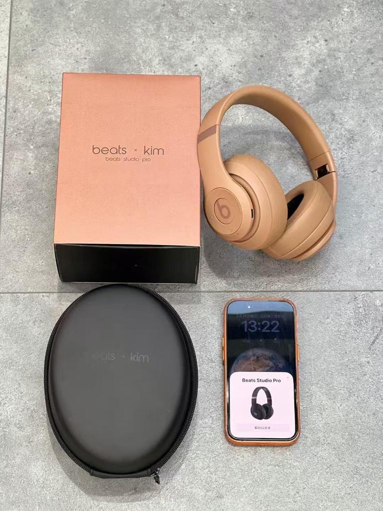 Fones de Ouvido Bluetooth Over-Ear Studio Pro Quarta Geração para Engenheiros de Gravação - Novo Modelo Volume-Drive