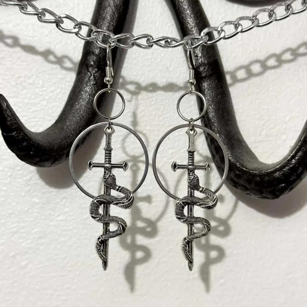 Dark Gothic Sliver Color Circular Ring Snake Sword Dangle Earrings for Women Halloween Party Devil Killer Hip Hop Jewelry Gifts
