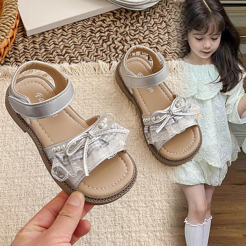Girls' Open-toe sandals2026Summer New Pearl Princess Sandals with Lace Trim and Cute Little Bow