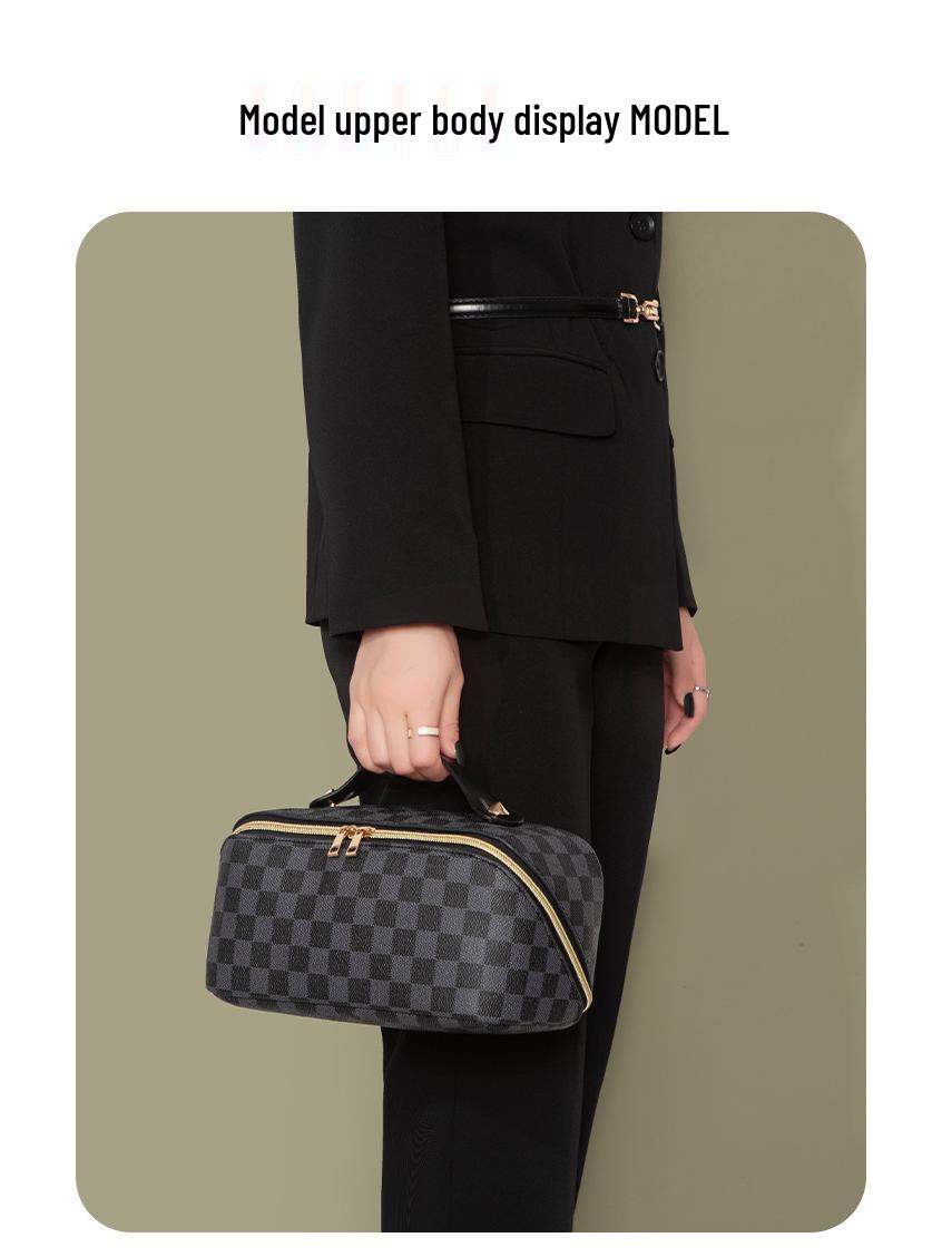 Винтажная косметичка большого размера с монограммой для женщин чёрный