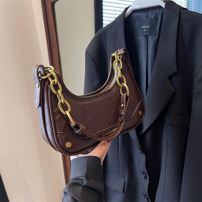 

Popular red small bag women s spring and summer new versatile chain shoulder armpit bag wedding bride messenger bag