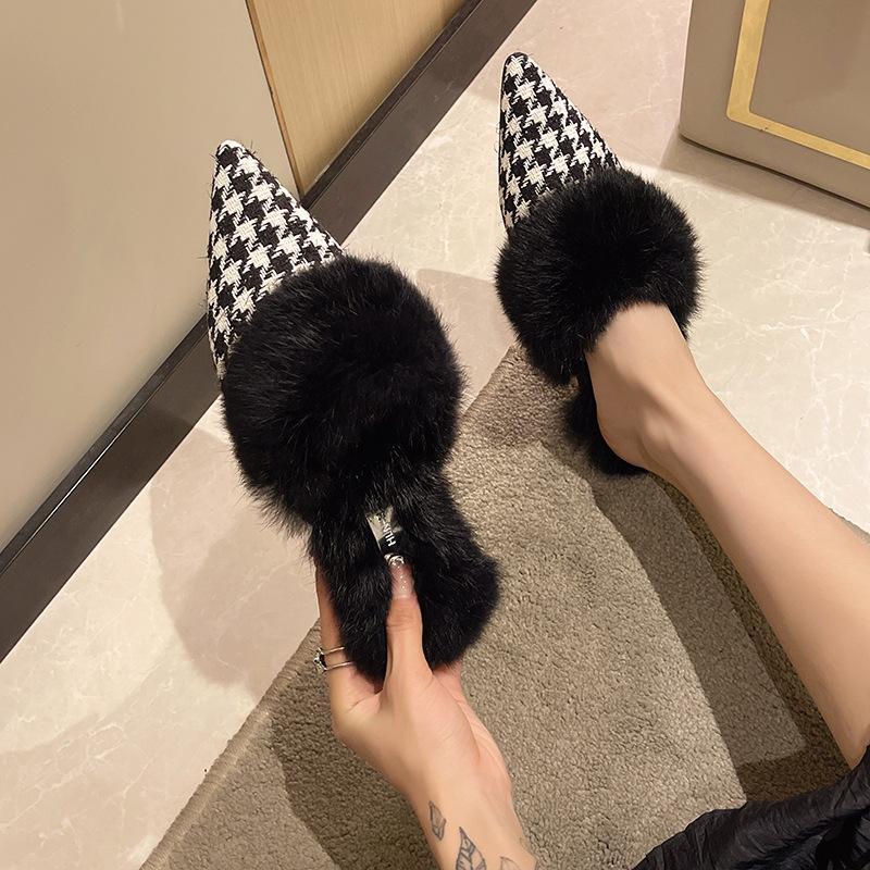 Pointed Mao Mao Shoes Women's Autumn and Winter 2025 New Korean Version Fashion Outer Wear Bag Head Half Slippers Mao Mao Muller Shoes Low Heel