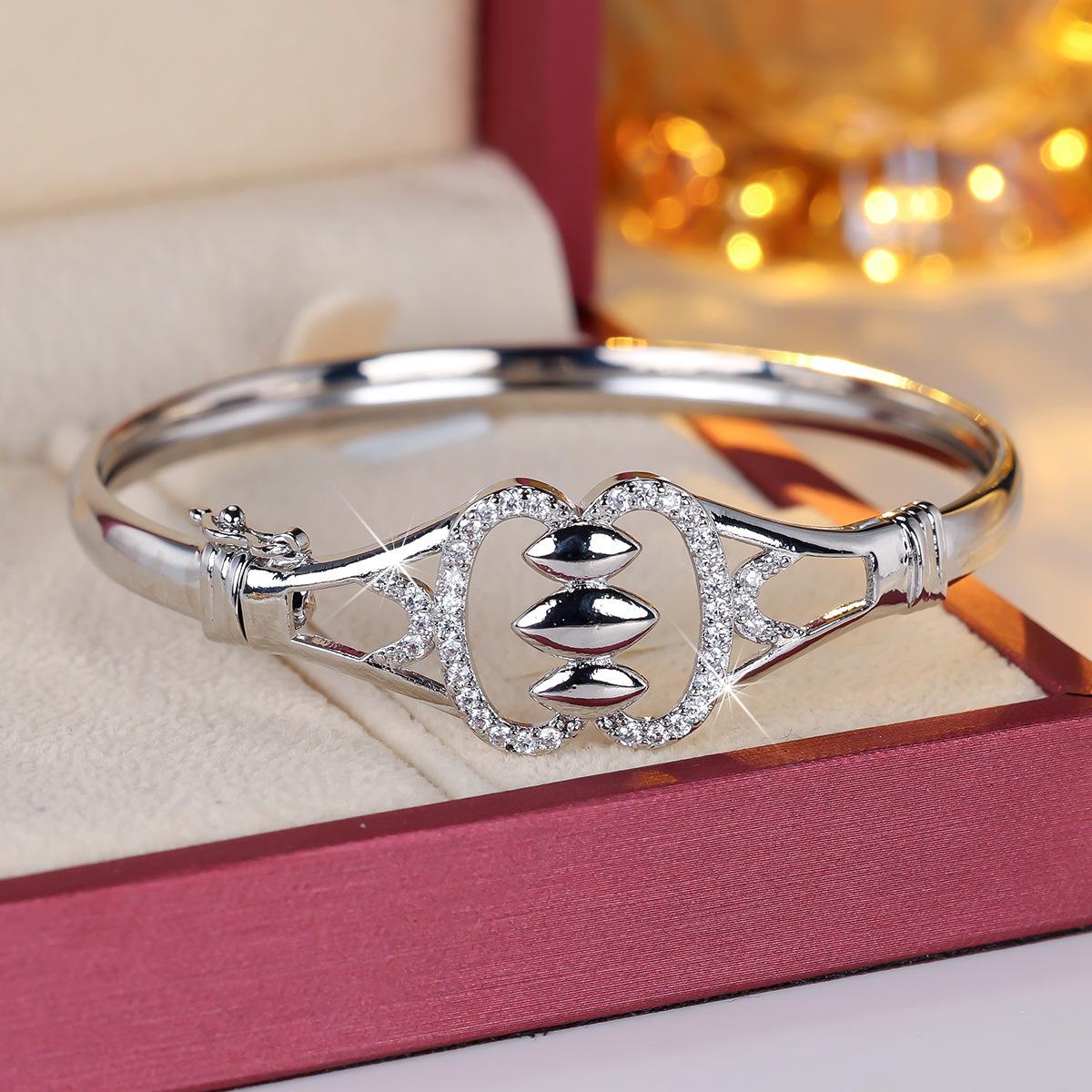 French Light Luxury Hollow Gorgeous Commuting Versatile Bracelet Bracelet One Size(16-22CM)