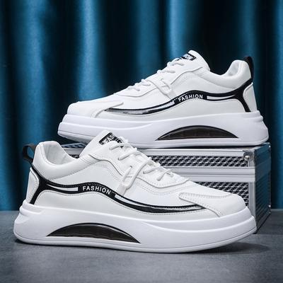 Chaussures pour hommes nouvelles chaussures de printemps pour hommes chaussures de sport polyvalentes à semelles compensées chaussures décontractées en cuir pour hommes