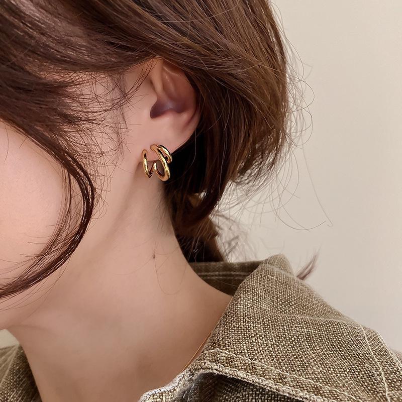 Korean Style Geometric Elegant Three-Prong Stud Earrings for Women