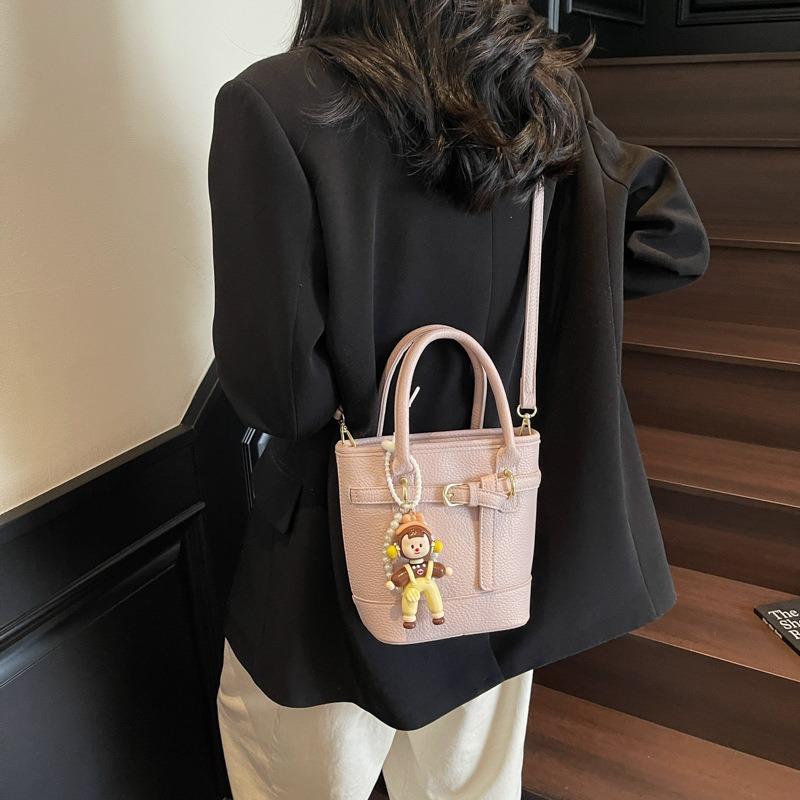 Spring New Retro High-end Fashion Handbag Bucket Bag Versatile Commuter Shoulder Messenger Bag