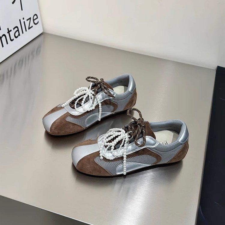 

ins style color matching German training shoes women s 2025 spring new mesh breathable pearl shoelaces niche shoes flat baseplate shoes 40 кофейный