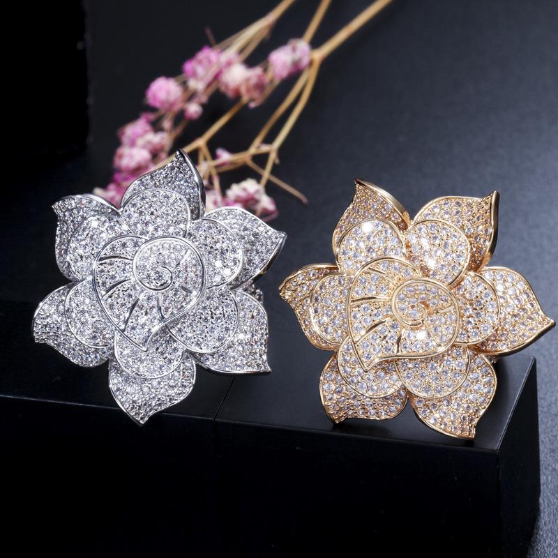 J0091 Popular Ring Ring Jewelry, Slightly Set Zircon Flower Ring Elegance