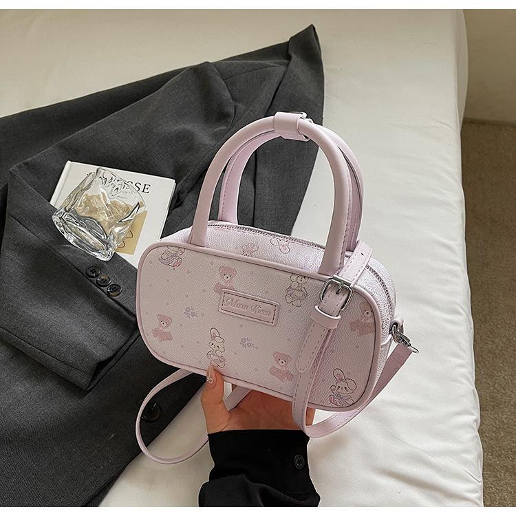 

Женская сумка 2025 новая корейская версия сумки-подмышки для девочки, нишевый дизайн, сумка Boston, зарубежный стиль, универсальная на плечо, сумка-мессенджер розовый