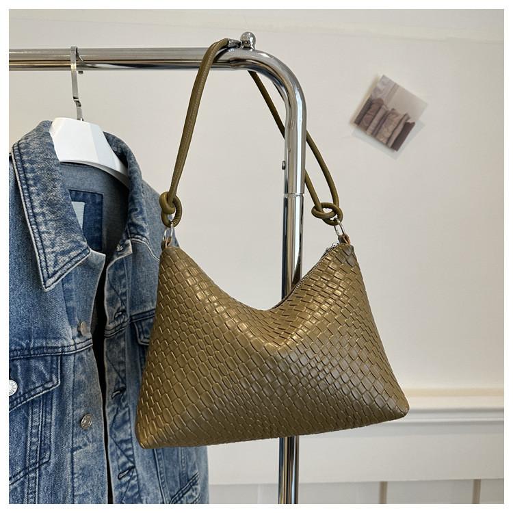 Trendy Women's Medium Size Woven Texture Underarm Bag Fashionable Casual Handbag