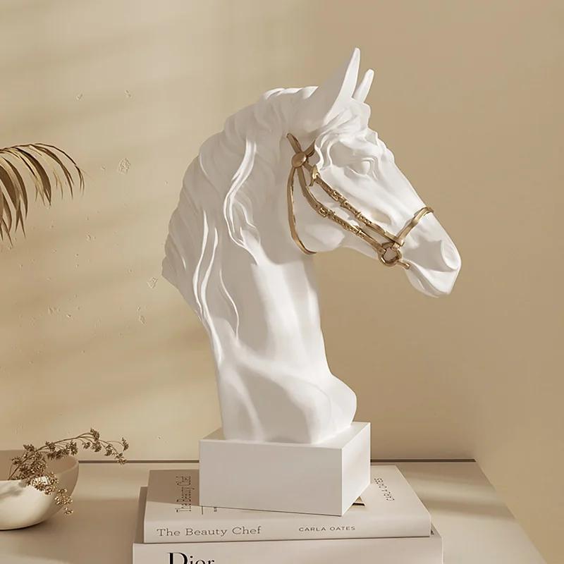 Modern Minimalist Horse Head Statue, Abstract Line Art Nordic Design Resin Sculpture, Contemporary Desktop Shelf Decor