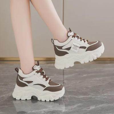 2024 Damen Casual Keilabsatz Sneaker mit dicken Sohlen, Dad-Style.