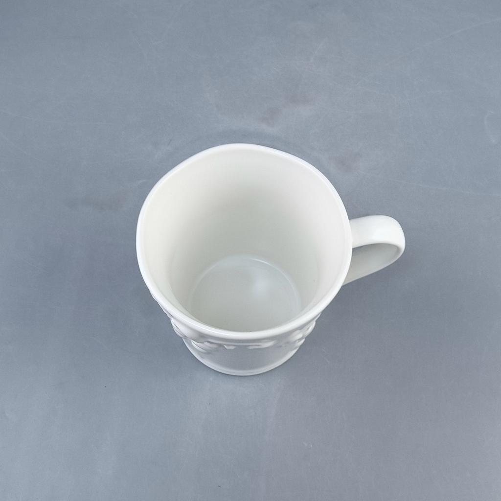 Simple Pure White Embossed Lily of The Valley Flower Water Cup, Medium Temperature Creative Ceramic Mug, Office Elegant Coffee Cup