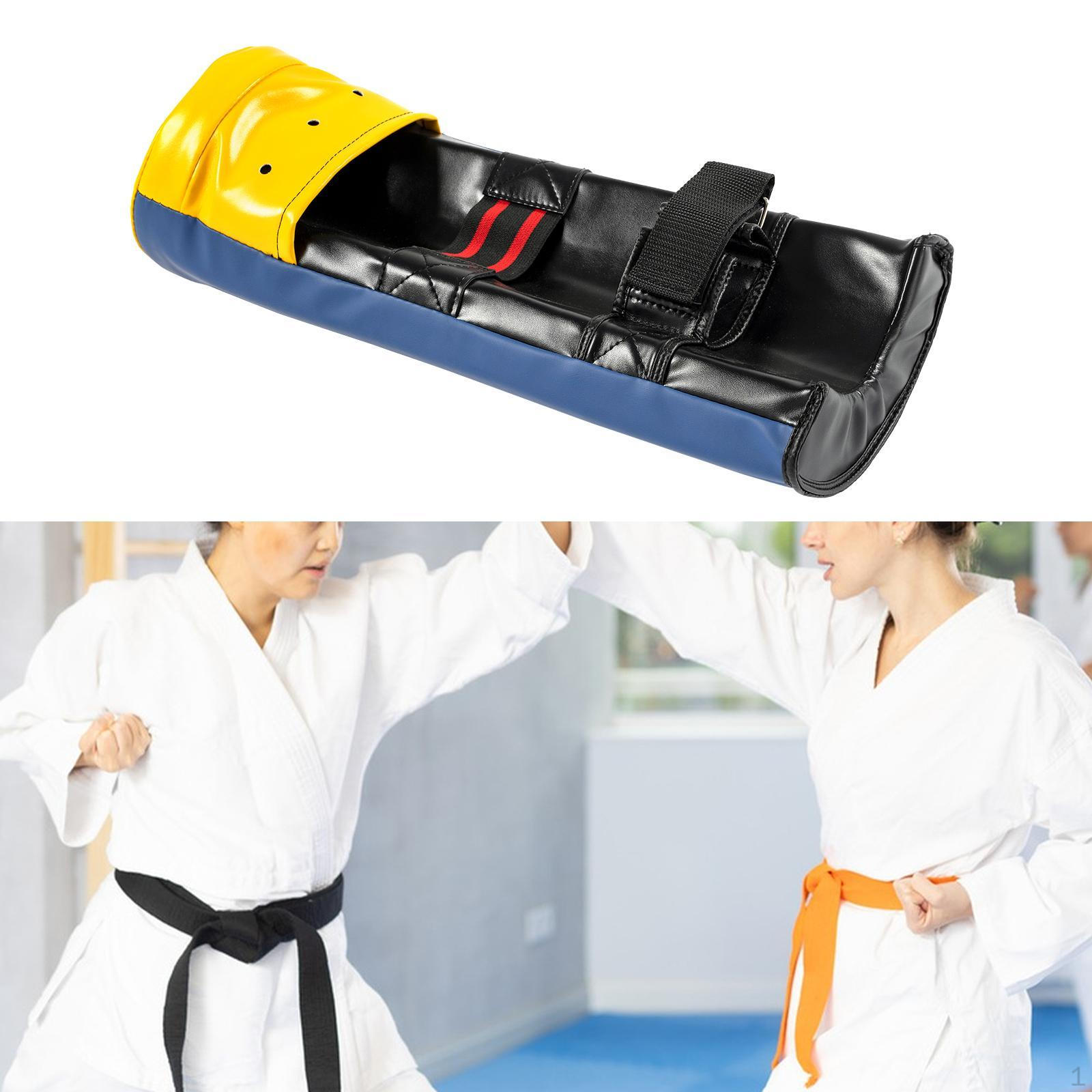 

Щит для ударов ногами для занятий тхэквондо и кикбоксингом