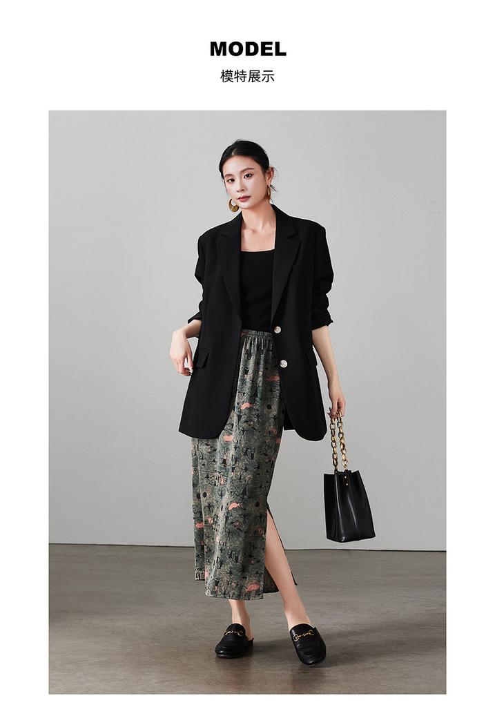 Design sense printed high waisted split skirt 2026 spring fashion commuting versatile mid length straight tube skirt