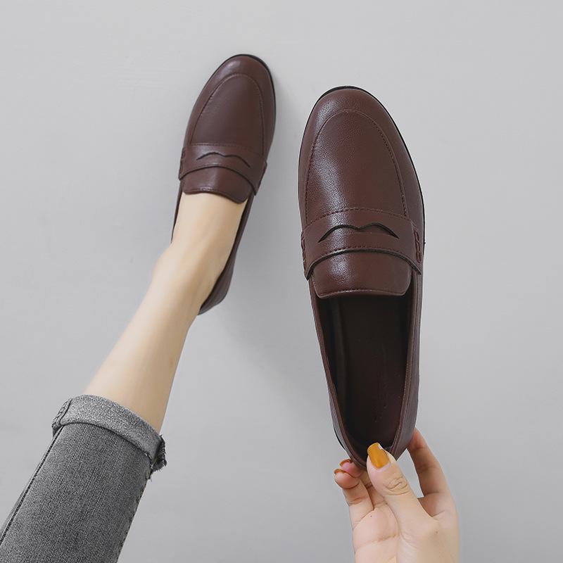 2025 Spring Women's British Style Retro Leather Flats - Plus Size Available