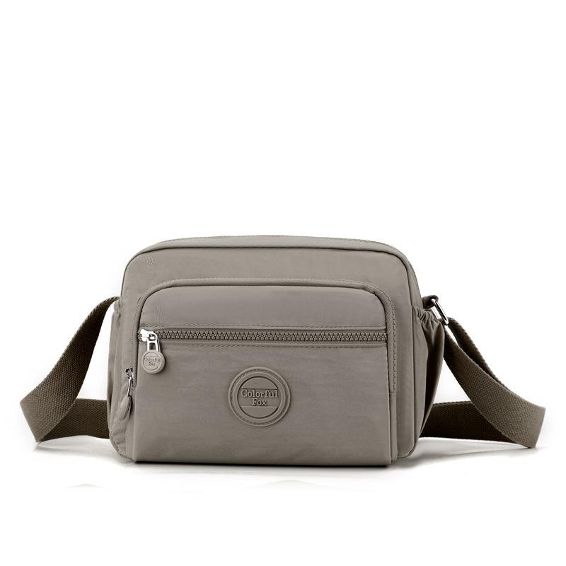 New women's fashion trend shoulder bag outdoor casual messenger bag multi-layer mother bag