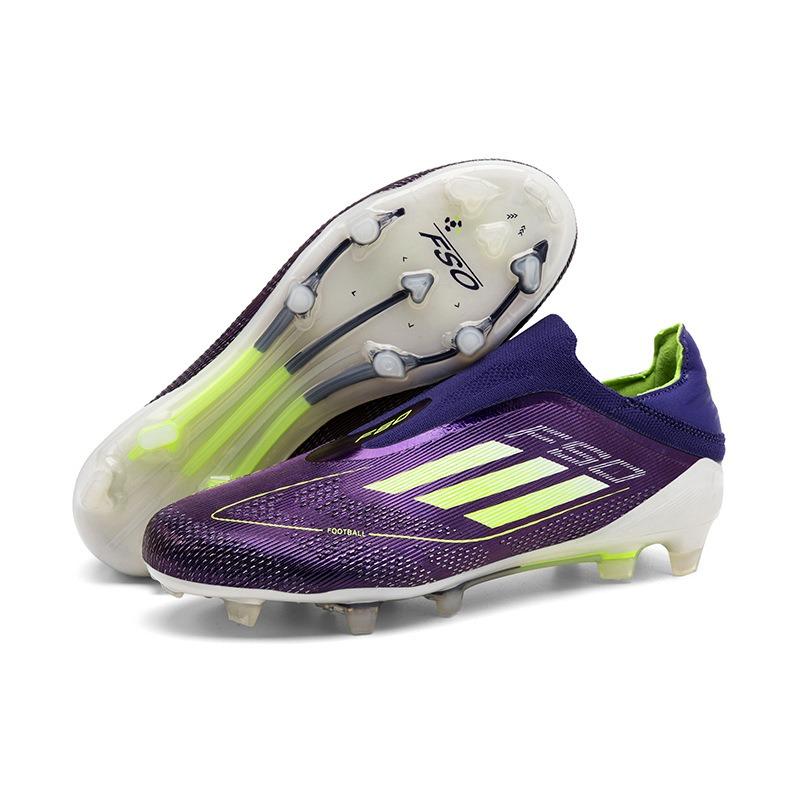 Nové kopačky na mistrovství světa Kolíky Přírodní tráva Zlomené kolíky Pánské a dámské tréninkové boty Profesionální soutěž