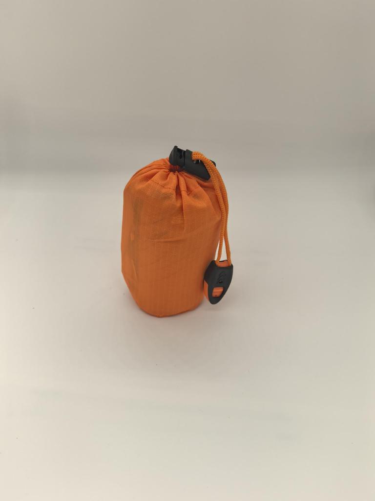 Portable Emergency Survival Sleeping Bag with Multifunctional Insulation for Hiking and Camping
