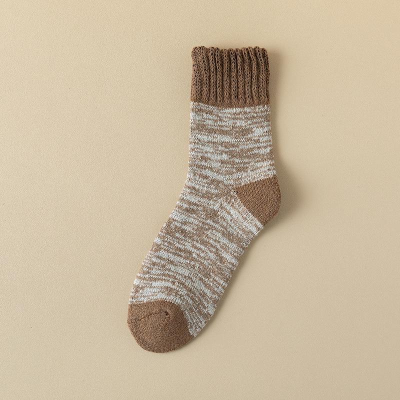 Dicke, wadenlange Plüschsocken aus Kaninchenwolle für Herren im Herbst und Winter