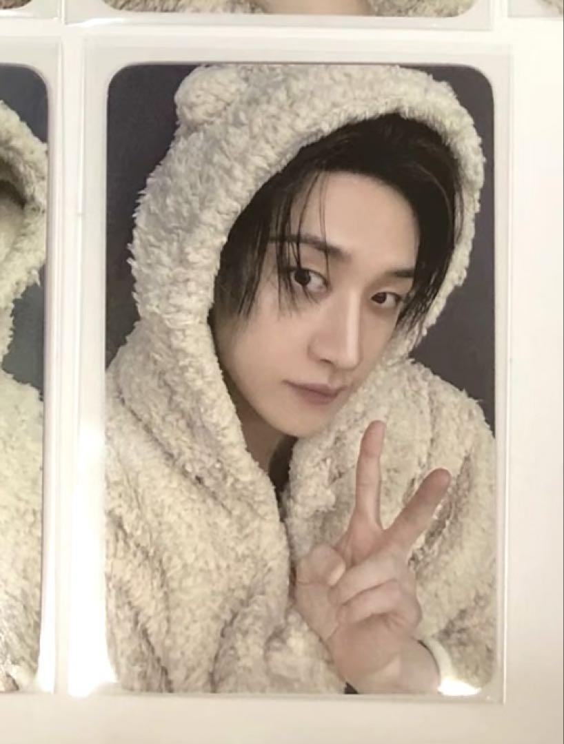 

[USED] straykids Bang Chan KARMA fans listening party trading cards