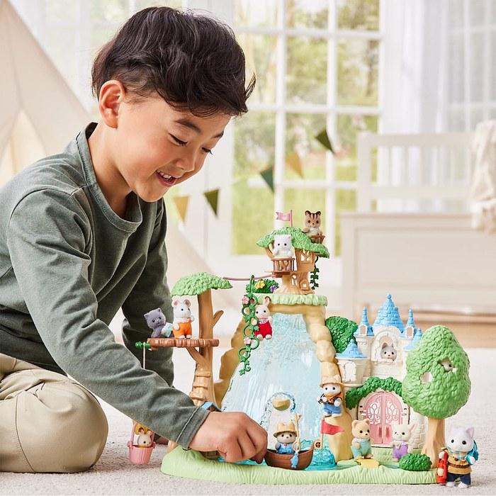 Epoch Sylvanian Families Family Trip House – Secret Forest Waterfall – 3+