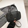Stylish and Simple Niche Design Handbag 2025 Winter New Casual Shoulder Bag Personalized Messenger Women's Bag