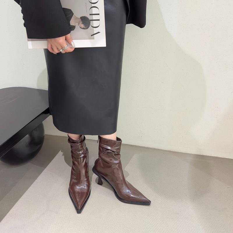 2025 Autumn and Winter New Popular Retro Thin Heel Pointed High Heel Short Boots Thin Korean Version of Fashion Women's Shoes