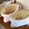 Trousse de maquillage brodée cœur rayé pour femme, sac à cosmétiques portable, fermeture éclair, organisateur de voyage pour maquillage, pochette de rangement pour articles de toilette femme