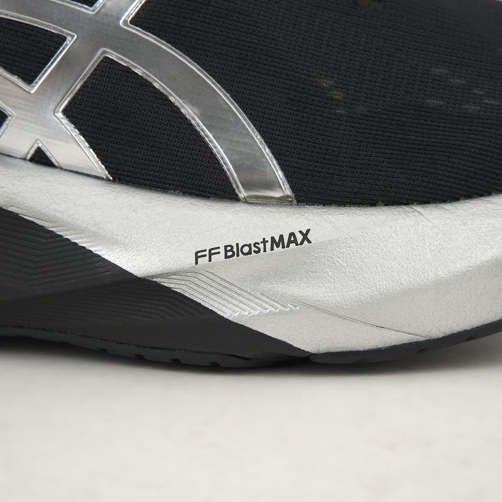Asics Novablast 5 Platinum Lehké Odrazové Nízké Běžecké Boty Pánské tenisky 1011C193-001