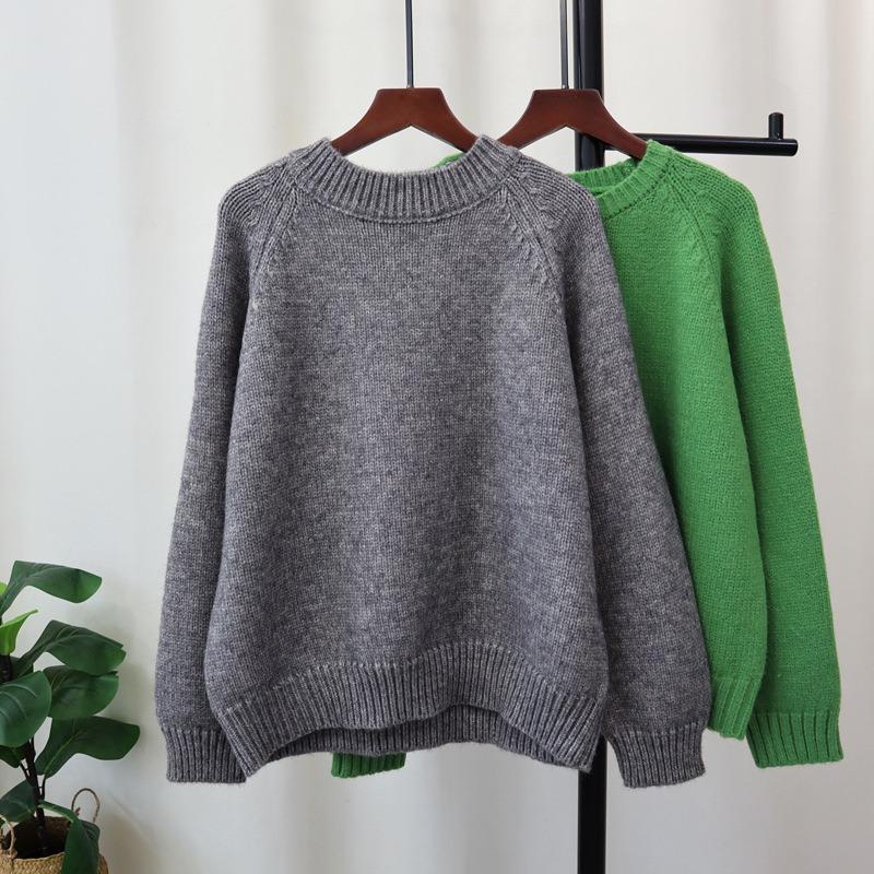 Autumn and winter new round neck loose lazy sweater pullover versatile soft waxy knitted sweater top women