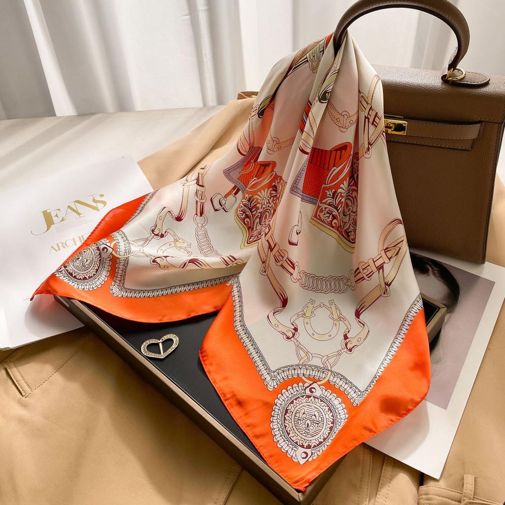 70 Small Square Scarves, Silk Scarves, Women'S Thin Versatile Sunscreen Scarves, Professional Scarves, Tied Bags, Headbands.