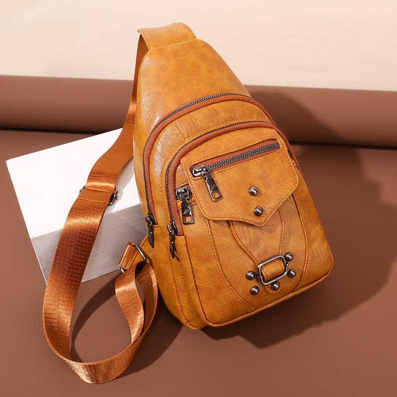 Women's Breast Bag New Soft Leather Texture Messenger Bag Large Capacity Simple Retro Shoulder Bag Travel Bag