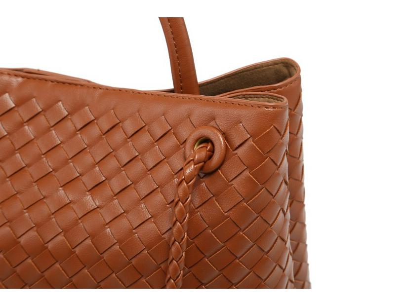 B's Retro Woven Women's Shoulder Tote Bag with Metal Rope Buckle – Large Capacity