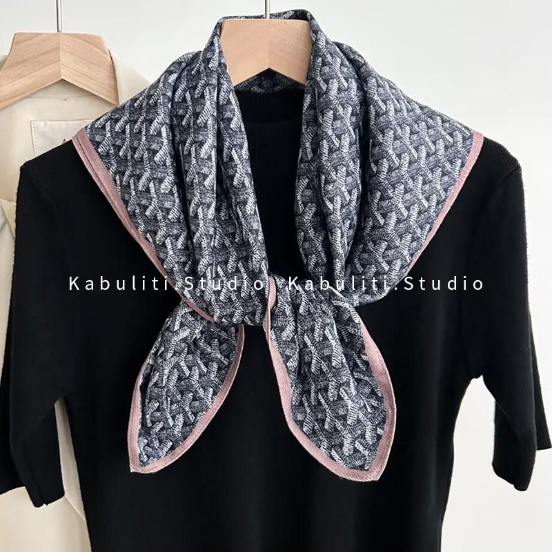 70x70cm Lightweight Square Scarf Women Vintage Black Floral Print Silk-Feel Neck Wrap UV Protection Stylish Accessory