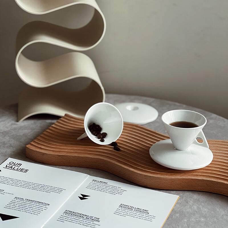 Vintage Trójkątny Ceramiczny Zestaw Filiżanka do Latte i Spodek