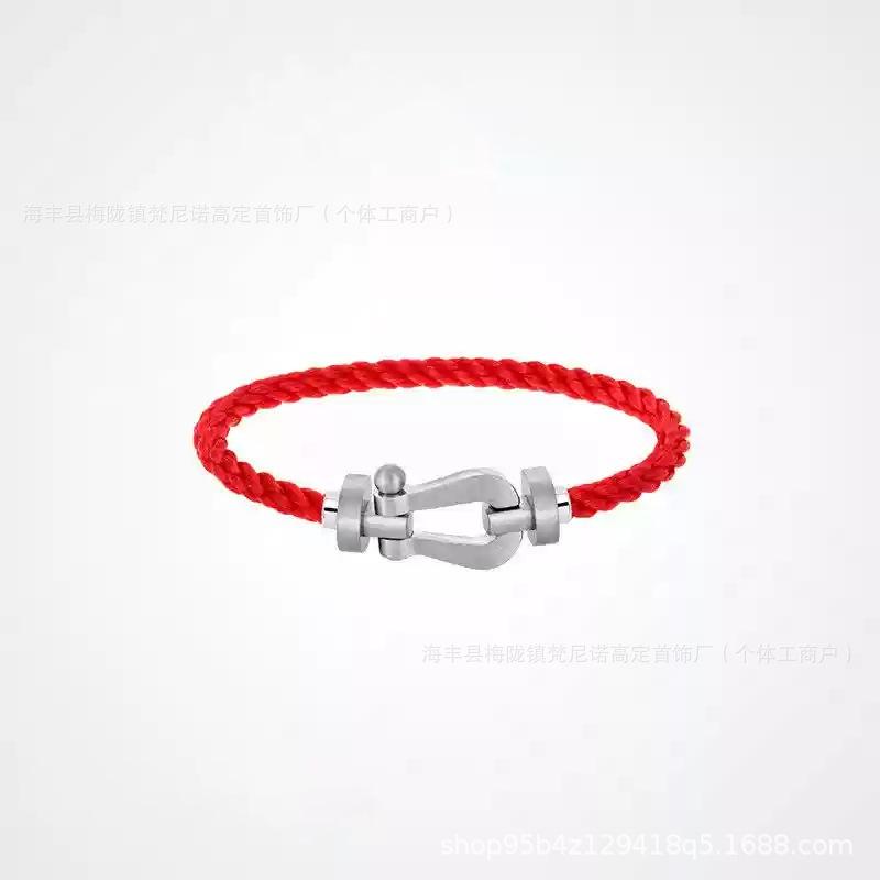 Pulsera de Oro V Full Diamond Cuerda Roja de Herradura de 8 Caracteres Cuerda de Mano de Alambre de Acero