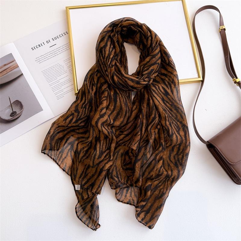Summer Sunscreen Travel Shawl Fashion Versatile Leopard Pattern Thin Style Photography Elegant Temperament Female Trendy Cotton Hemp Scarf Bali Yarn