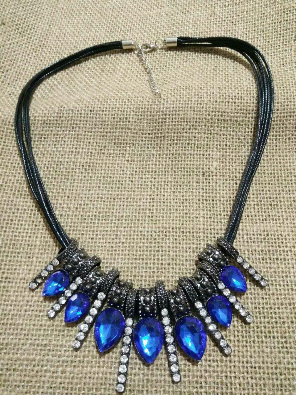 

Fashion Sweet Rhinestone Water Drop Leather Rope Necklace Zircon Crystal Clavicle Chain Sweater Chain Women S Jewelry