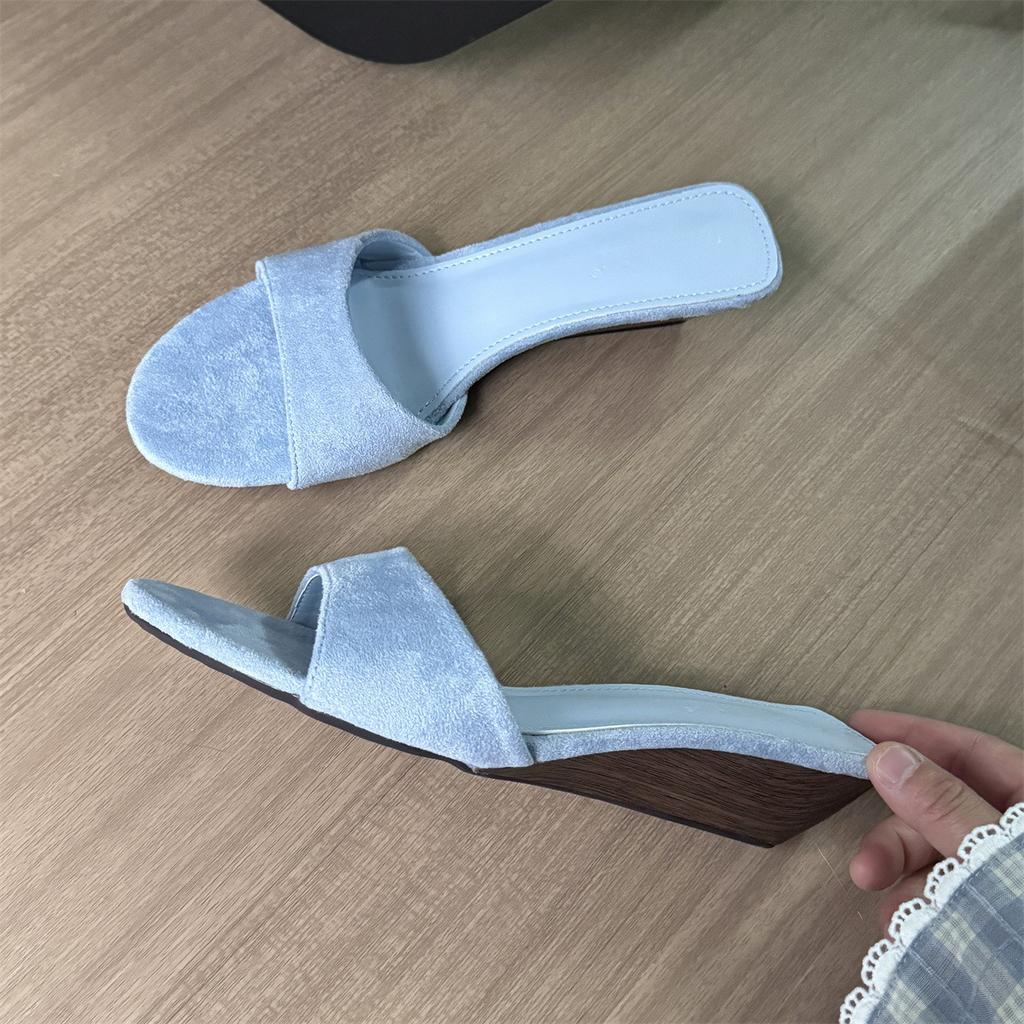 2025 Summer New Fashionable Versatile Niche Design Sense Retro Wedge Heel Sandals Square Head Open Toe High Heel Cool Slippers