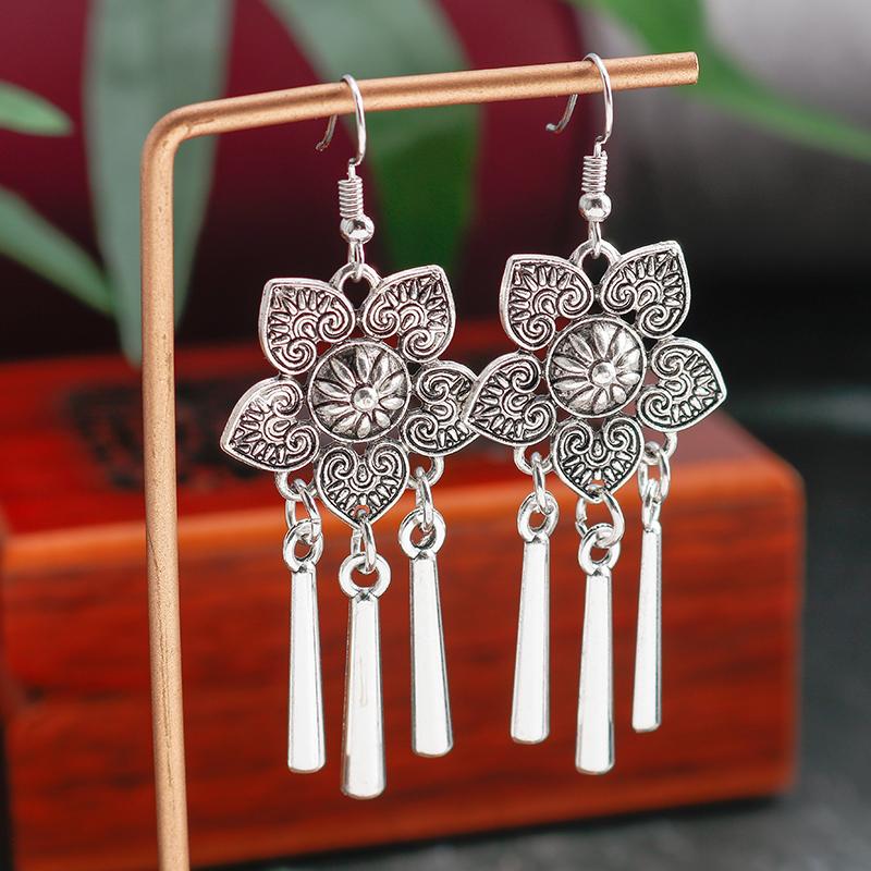 New Design Cicada Drop Earrings for Women Ethnic Alloy Insect Pendants Dangle Earrings Girls Cute Party Jewelry Gifts