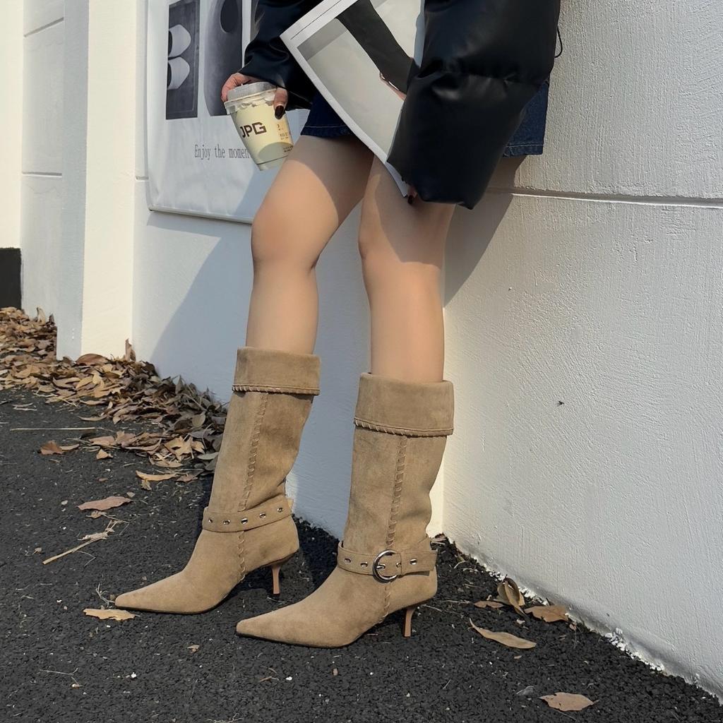 2025 autumn and winter new small pointed suede two wear thin fashion knight belt buckle women's boots