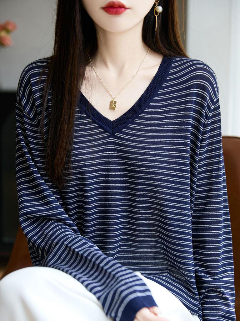 V-neck Double Stripe Color-Block Sweater for Autumn/Winter Fashion