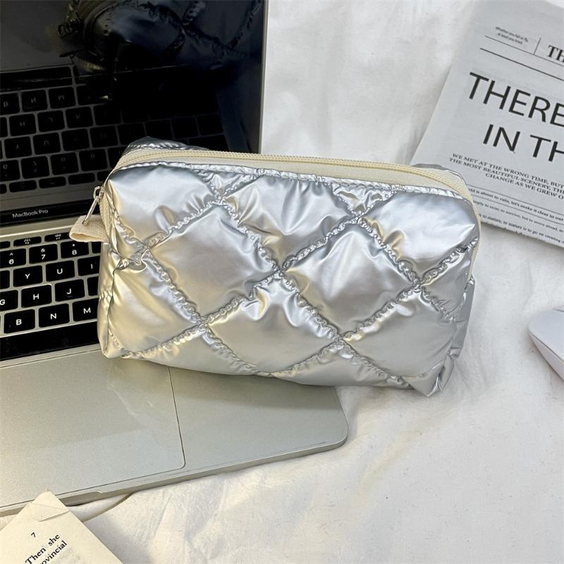 Kosmetiktasche mit hoher Kapazität Multifunktionale Make-up-Lippenstift-Aufbewahrungstasche Einfache Reise-Toilettenaufbewahrungstasche Niedliche Reißverschlusstasche Geschenke