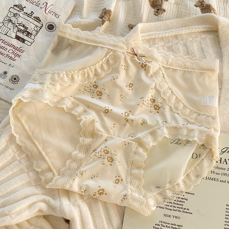 

Large Size Ladies Spring and Autumn Thin Pure Lovely Lace Ear Side In The Waist Underwear XL