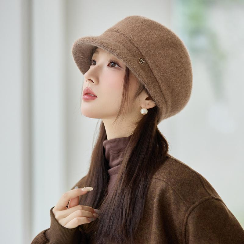 Autumn and Winter Hat Women's Fashion Duck Tongue Beret Fleece Ear Protection Warm Headhat