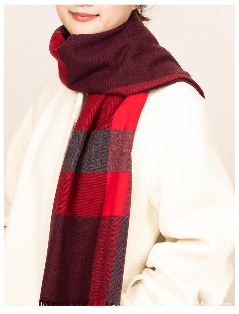 Korean Style Red Plaid Scarf: Cozy Winter Neck Warmer & Elegant Christmas Gift