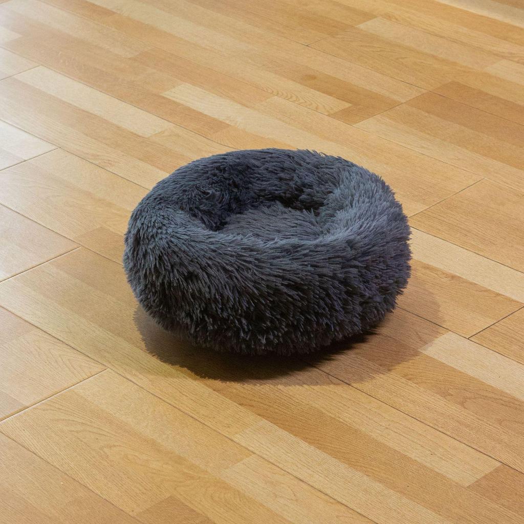 Cozy Plush Pet Nest: All-Season Round Cat & Dog Bed